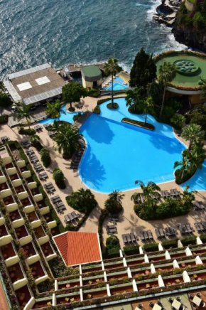  Pestana Madeira Beach Club  Фуншал